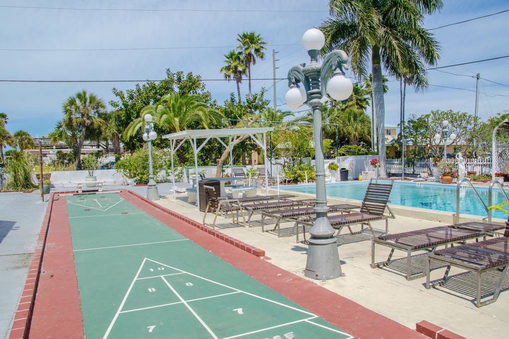 Twins Inn & Apartments سانت بيتي بيتش المظهر الخارجي الصورة