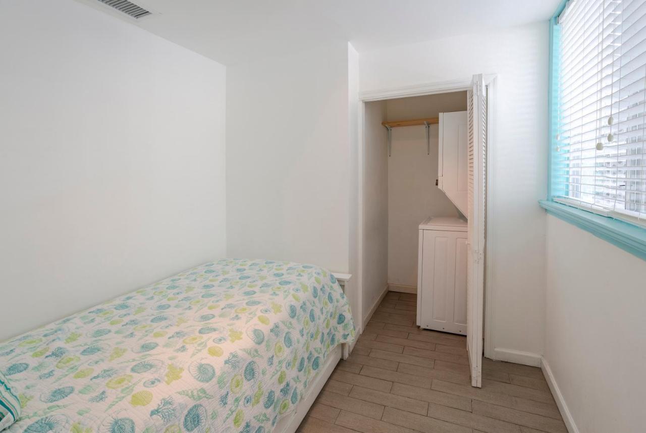 Twins Inn & Apartments سانت بيتي بيتش المظهر الخارجي الصورة